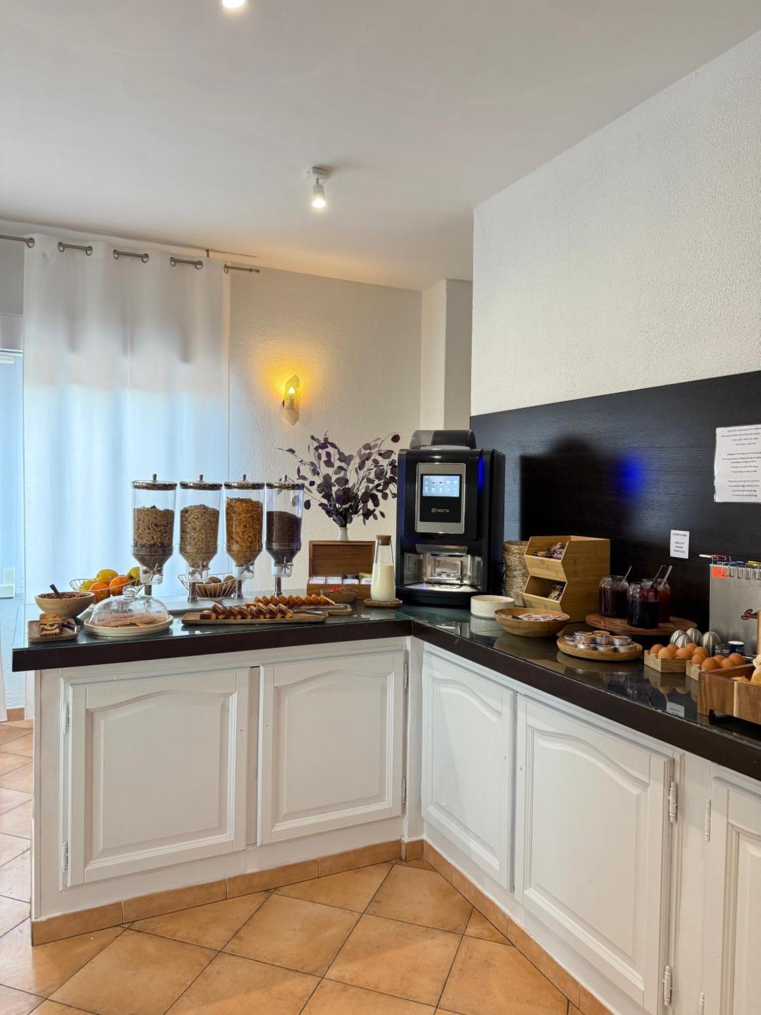 Hotel Thalassa Saint-Florent (Corsica)